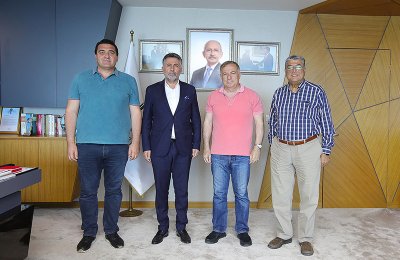 Deprem Komisyonu’nun CHP’li üyelerinden Bayraklı çıkarması